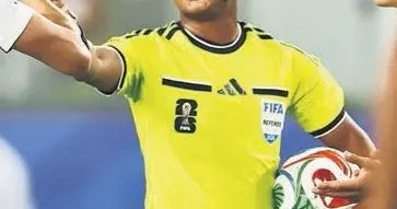 MUSTAFA ÇULCU Profesör gibi maç yönetti!