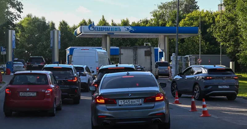 Enerji devi Rusya ya ağır darbe! Akaryakıta kota getirildi! Piyasaları sarsacak karar