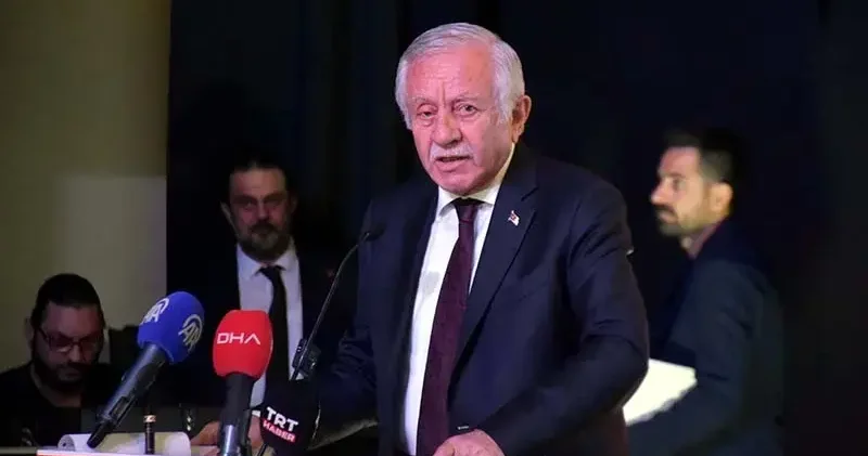 Seçilmiş bir belediye başkanının hizmetten uzak durması üzüntü verici