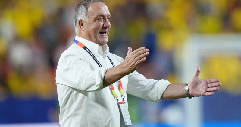 Fenerbahçe nin eski hocasından 78 yaşında teknik direktörlük dersi!