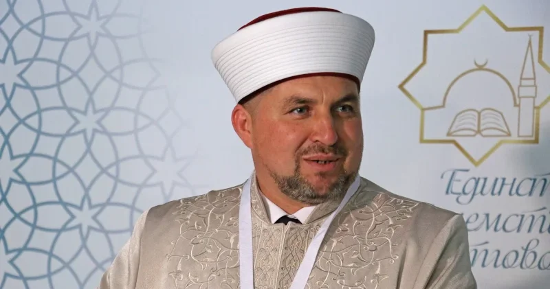1033 delege 1 milyon Müslümanı temsil etti: Ahmed Hasanov Bulgaristan ın yeni başmüftüsü seçildi Dünya Haberleri