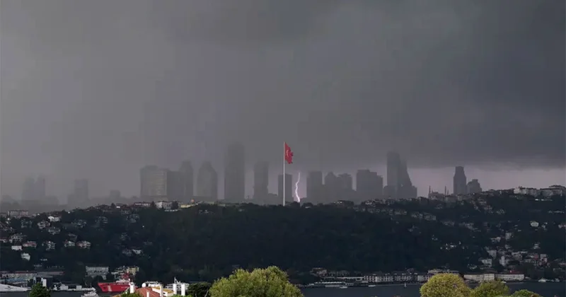 İstanbul’da sıcaklık 8 derece düşecek: Sağanak yağış 4 gün etkili olacak Son Haberler