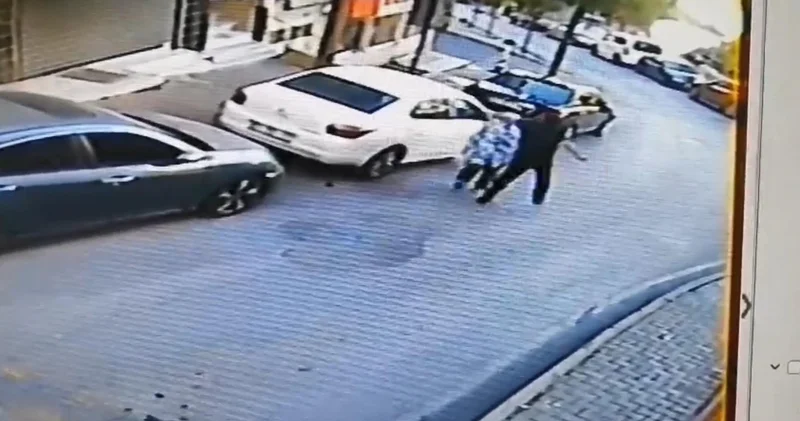 Dehşet! Yoldan geçen kadına saldırdı! Son dakika haberleri
