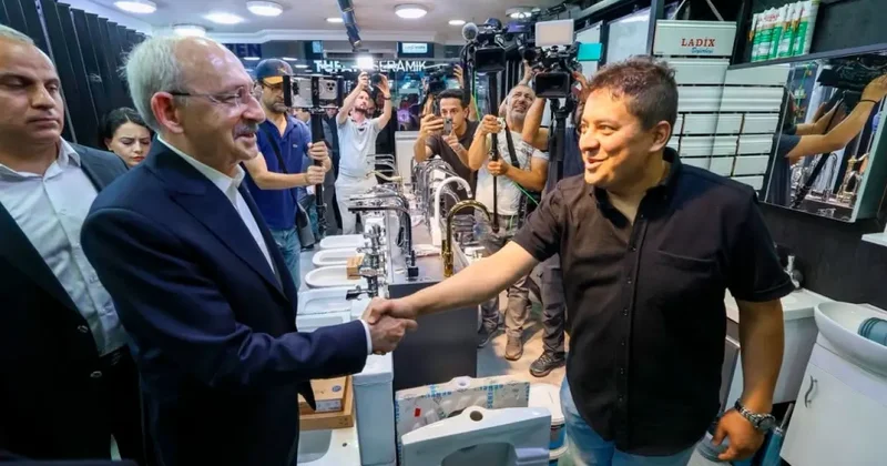 Kılıçdaroğlu, Özgür Özel veda konuşmasını yaparken esnafı ziyaret etti