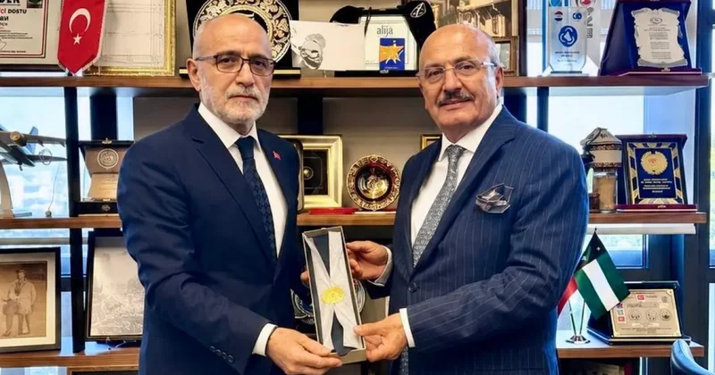 Başdanışman Yalçın Topçu, Taşköprü Belediye Başkanı Hüseyin Arslan’ı Külliye’de ağırladı