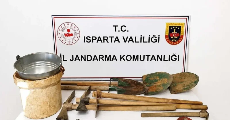 Isparta’da jandarmadan kaçak kazı operasyonu