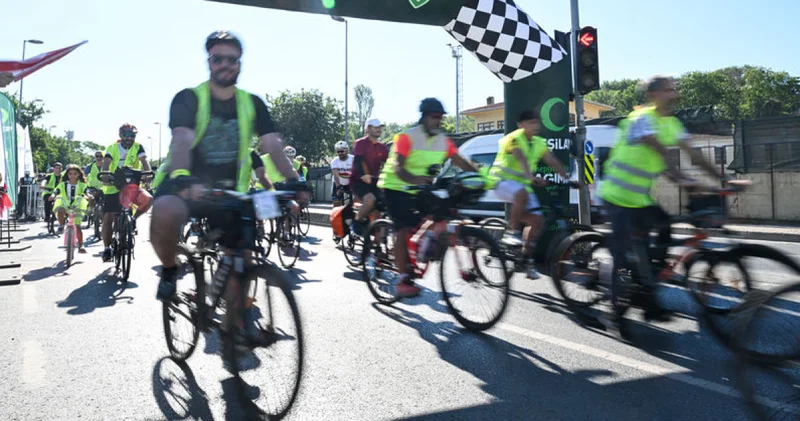 Yeşilay Bisiklet Turu Yarı Maratonu nedeniyle Pazar günü İstanbul da bazı yollar trafiğe kapatılacak Son dakika haberleri