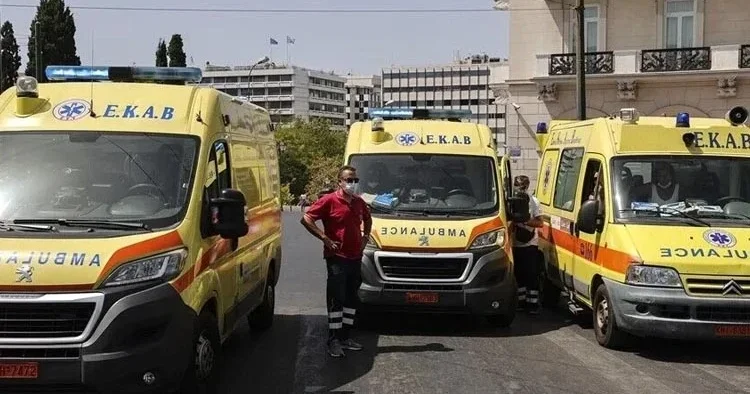 Komşuda Batı Nil virüsü alarmı: Duayen gazeteci entübe edildi