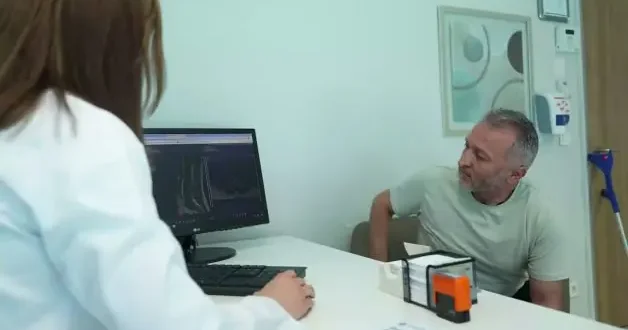 İki kez yürüyemezsin denildi, azmiyle yeniden ayağa kalktı!