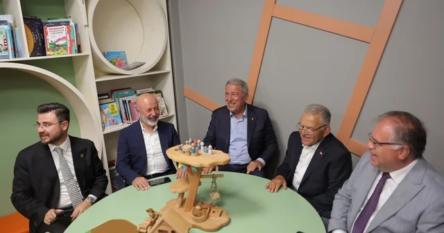 Başkan Çolakbayrakdar: Kütüphanelerle zenginleştirilmiş bir şehir inşa ediyoruz Kocasinan da 7 den 70 e herkese hitap eden yeni nesil kütüphane açıldı Kayseri Haberleri Habertürk Yerel Haberler
