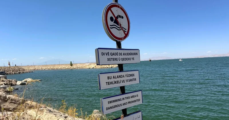 Boğulma riskine karşı cankurtaran uyarılar