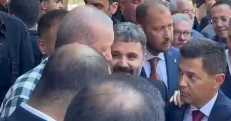 Cumhurbaşkanı Erdoğan dan Marmaris Belediye Başkanı na: Kapımız açık, eğer gelmek istiyorsan