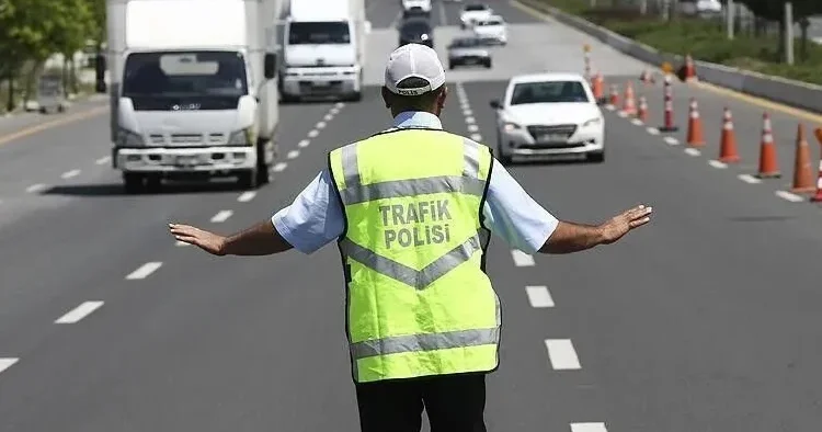 İstanbul Valiliği duyurdu: Bu yollar trafiğe kapatılacak