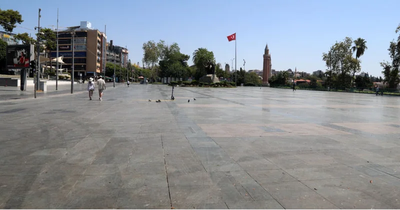 Antalya 40 derece! Sokaklar bomboş! Son dakika haberleri