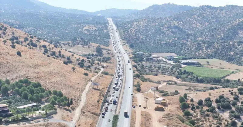 Kazalar sonrası Aydın Muğla karayolu kilitlendi: Araç kuyruğu 5 kilometreye ulaştı