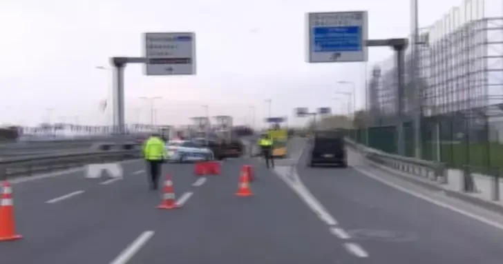 İstanbul da Zafer Bayramı nedeniyle 23 ve 30 Ağustos ta bazı yollar trafiğe kapatılacak