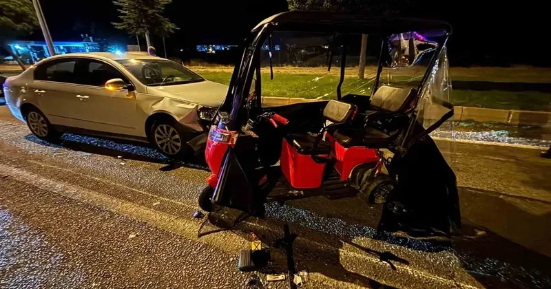 Tavşanlı’da otomobil elektrikli bisiklete çarptı: 2 yaralı