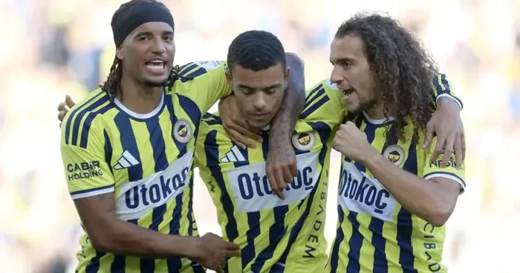 Avrupa, Fenerbahçe nin rekorunu konuşuyor! 8 0 lık lig zaferi manşetleri salladı