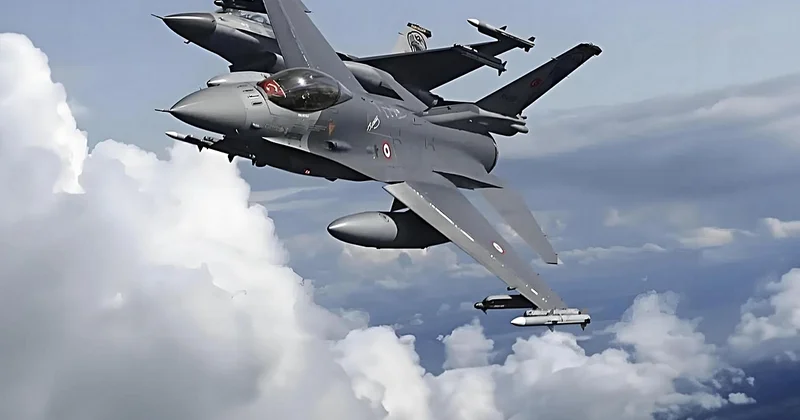 Türkiye nin Ege deki yeni taktiği Atina yı alarma geçirdi! Yunan pilotlara talimat verildi