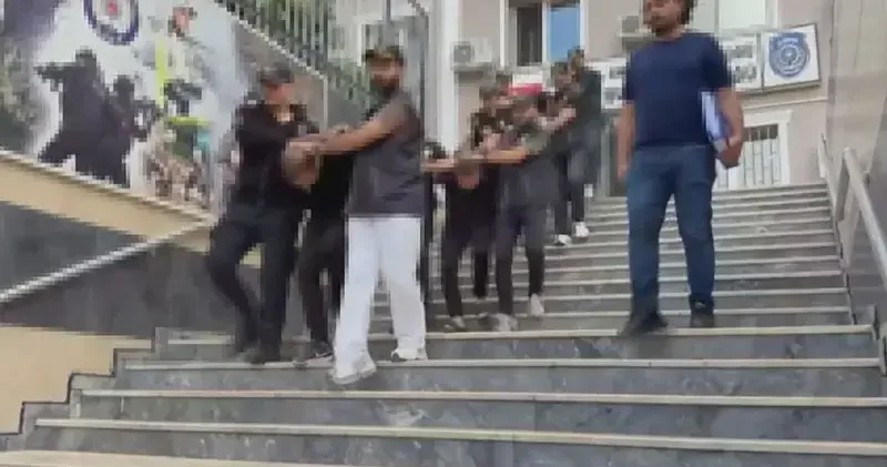 Kağıthane de servis araçlarını ateşe veren 9 şüpheli tutuklandı