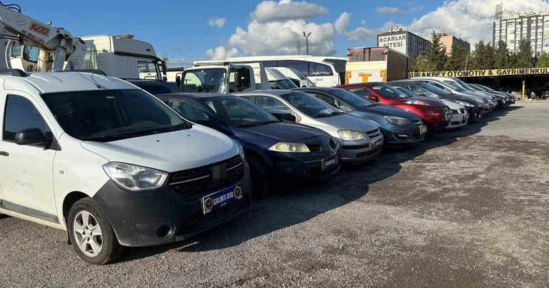İstanbul’da 3 ilçede oto hırsızlığı yapan şüpheliler yakalandı