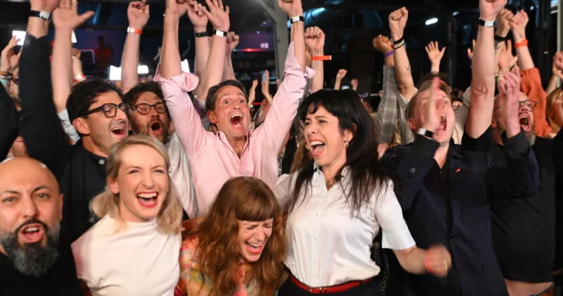 Berlin’de Elif Eralp’in partisi Sol Parti sandıktan birinci çıktı Dış Haberler