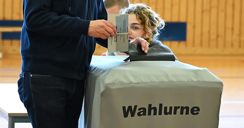 Berlin de Sol Parti zaferi: Elif Eralp in partisi birinci Sözcü Gazetesi