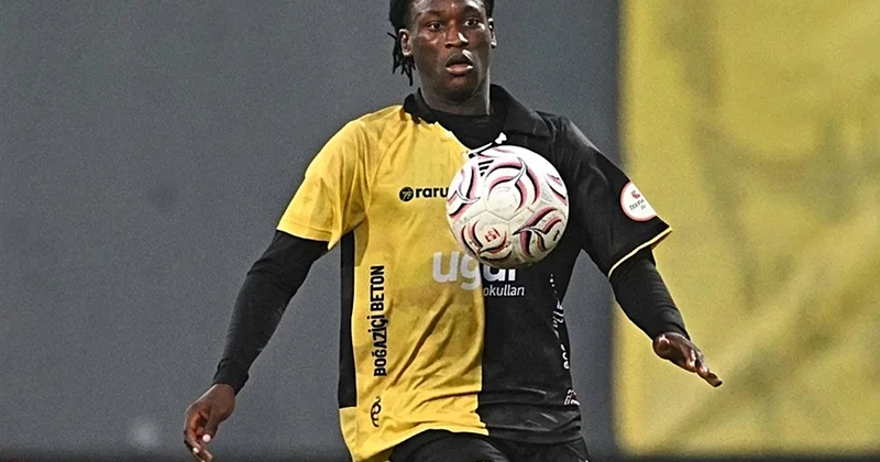 İstanbulsporlu Mendy, maç sonunda kalp krizi şüphesiyle hastaneye kaldırıldı