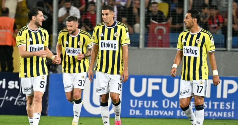 Fenerbahçe de yıldız futbolcu ameliyat oldu! 2 ay sahalardan uzak kalacak Sözcü Gazetesi