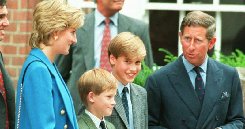 Charles Spencer: Ne Prens William ın ne Prens Harry nin tarafındayım