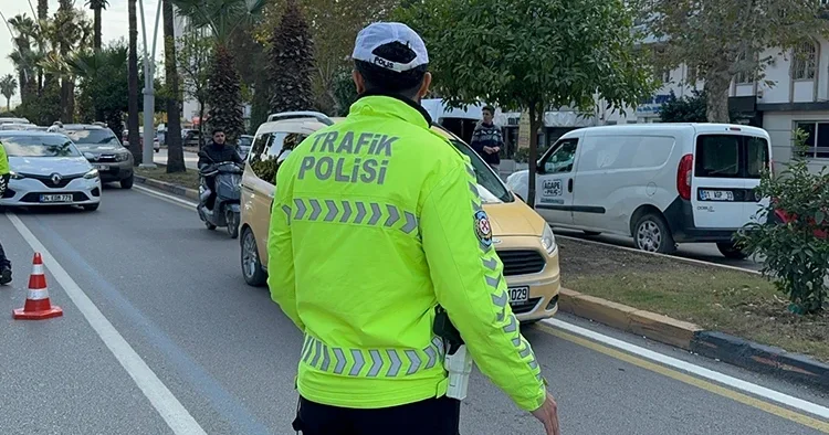 Baba ceza yedi, avukat kızı dava açtı! Mahkemeden trafik cezalarıyla ilgili emsal karar