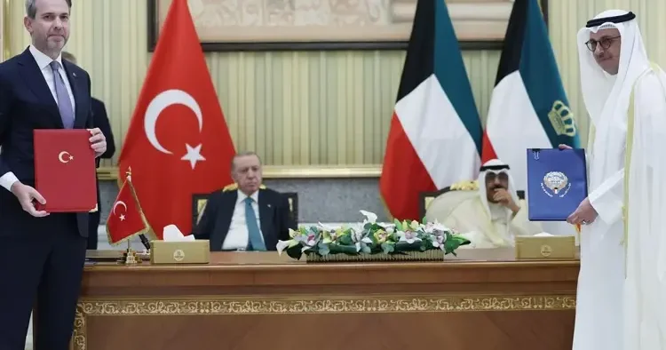 Körfez’de dev ortaklık başlıyor! Bakan Bayraktar duyurdu