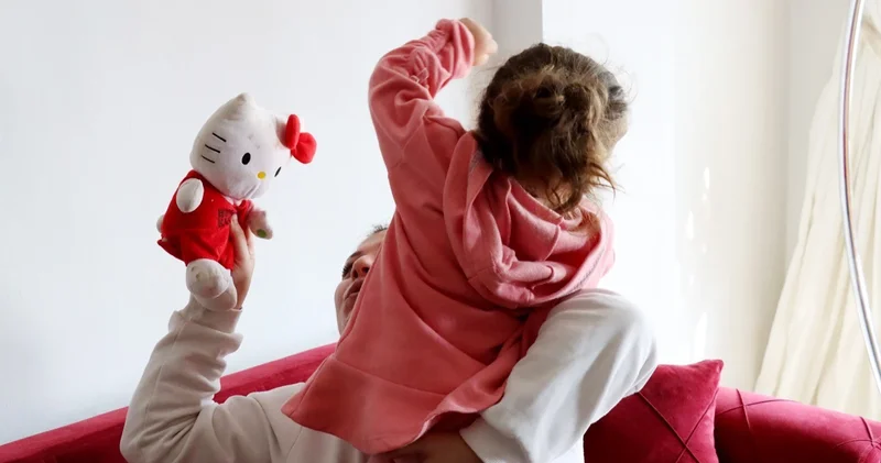 Kreşte 15 çocuğa şiddet! Olay oyuncak ayıya yerleştirilen kayıt cihazıyla ortaya çıktı