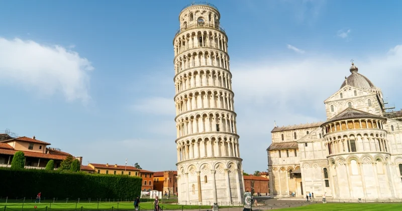 Pisa Kulesi eğildi, ama neden yıkılmadı? Yıllar içinde yıkılma ihtimali var mı?