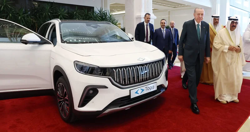 Cumhurbaşkanı Erdoğan dan Kuveyt Emiri ne Togg hediyesi