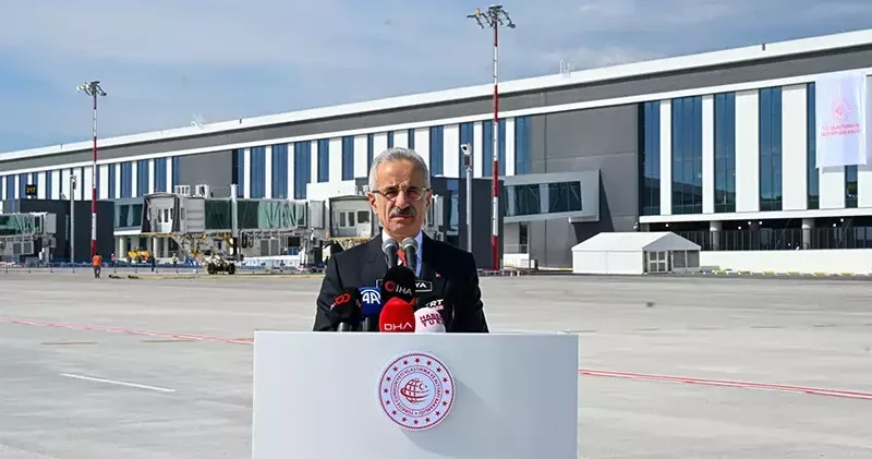Bakan Uraloğlu: Yeni kulemiz Antalya nın simgelerinden biri olacak