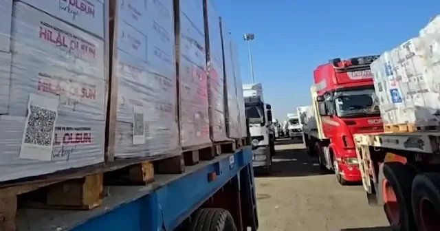 Türkiye’den giden yardım malzemeleri Refah Sınır Kapısı ndan Gazze’ye giriyor VİDEO İZLE