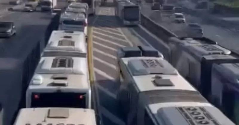 İstanbul da metrobüs kazası! Seferler aksadı Sözcü Gazetesi