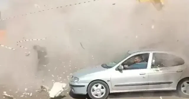 Kahramanmaraş ta kontrollü yıkım kontrolsüz yıkıma dönüştü VİDEO İZLE