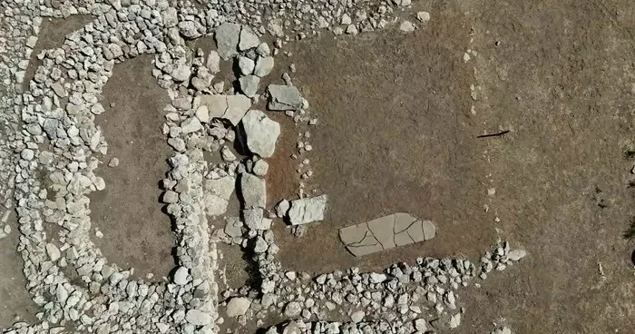 Çayönü tepesinde tarihin ilk musalla taşı