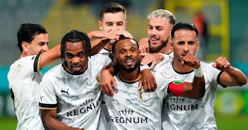 Süper Lig e yükselme yarışı alev aldı! Averaj farkıyla yeni lider ortaya çıktı
