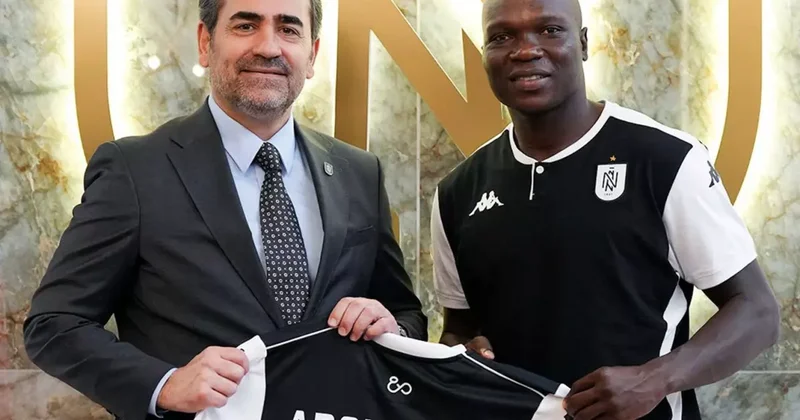 Neftçi Bakü, Vincent Aboubakar ı kadrosuna kattı