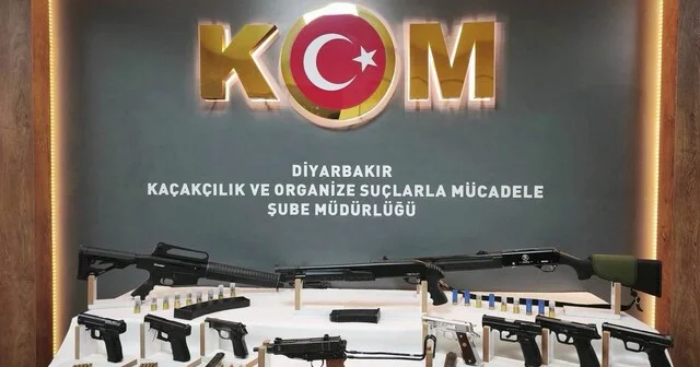 Diyarbakır da silah kaçakçılığı operasyonu: 13 kişi yakalandı Diyarbakır Haber Habertürk Yerel Haberler