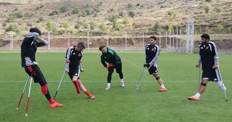 Ampute futbolla hayata tutundular