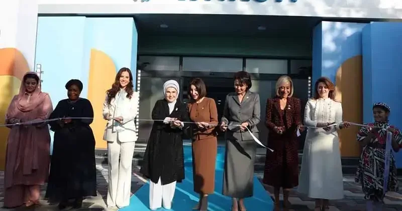 Emine Erdoğan, Özbekistan da bir eğitim kurumunun açılışına katıldı