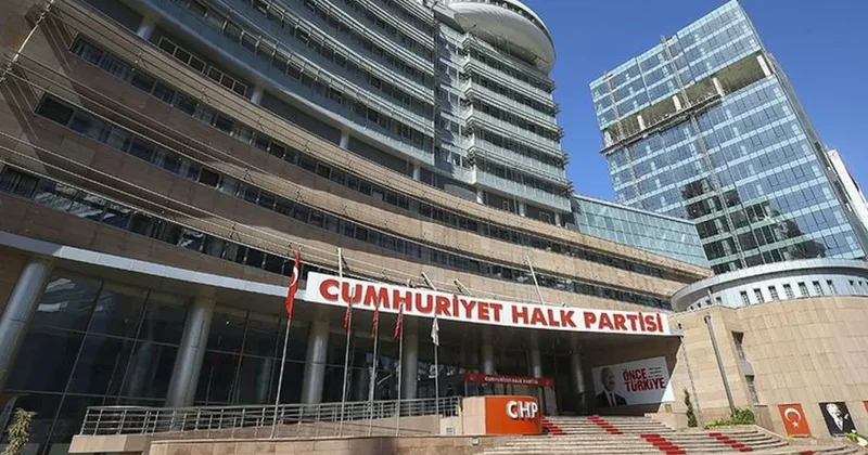 CHP de 2 büyükşehir meclis üyesi ve bir belediye başkanı ihraç ediliyor