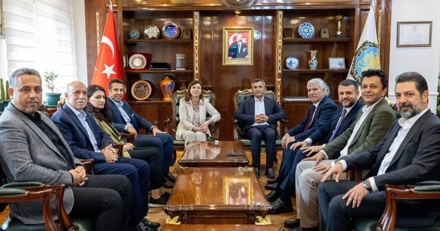 AK Parti İl Başkanı Sümer ve AK Partili belediye başkanlarından Diyarbakır Büyükşehir Belediyesine ziyaret Diyarbakır Haber Habertürk Yerel Haberler