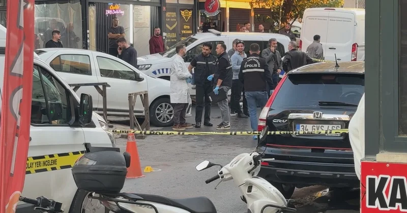 Kağıthane de otomobilde oturan Eser Aktaş, silahlı saldırıda 2 kurşunla öldü