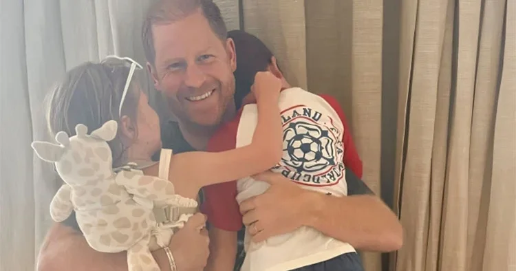 ‘Bizi burada sevmiyorlar’ deyip kaçarcasına gitmişlerdi… U dönüşünün nedeni belli oldu: Çocuklarım memleketimde okusun istedim
