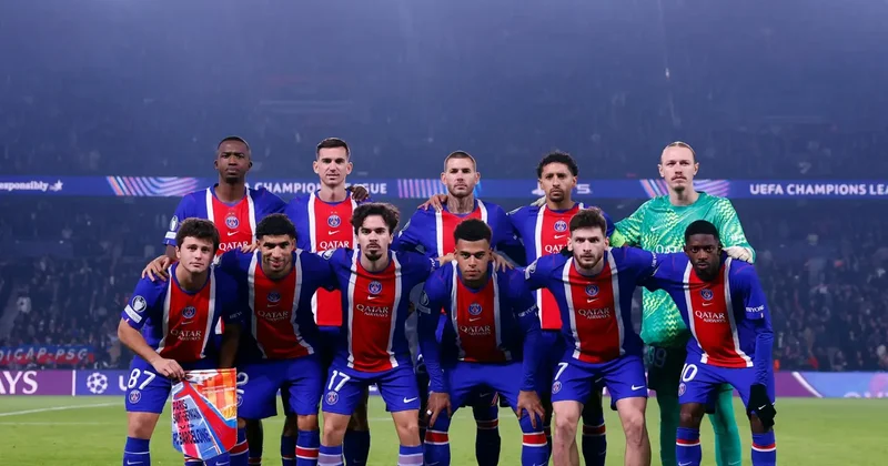 PSG, 4 gollük Barcelona galibiyetine sevinemedi! Yıldız isimden kötü haber